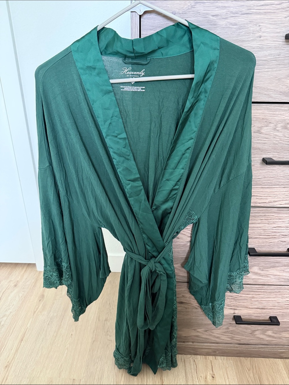 Victoria's Secret Emerald Green Satin-Trim Robe